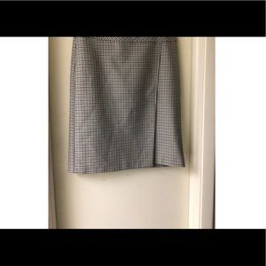 H&M houndstooth skirt